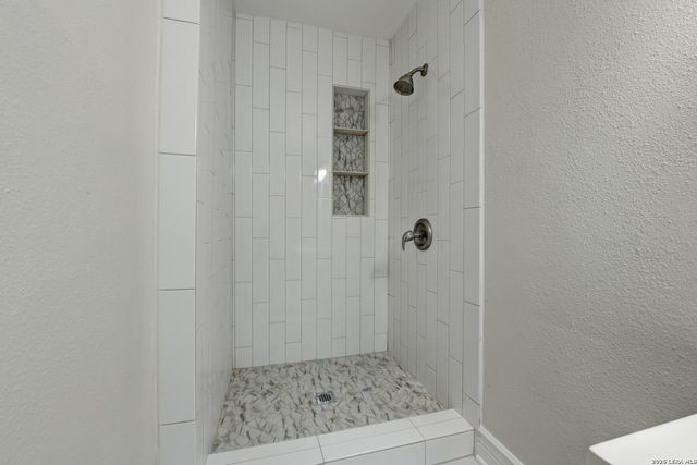 1932 W Huisache, San Antonio, TX 78201