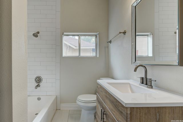 1932 W Huisache, San Antonio, TX 78201