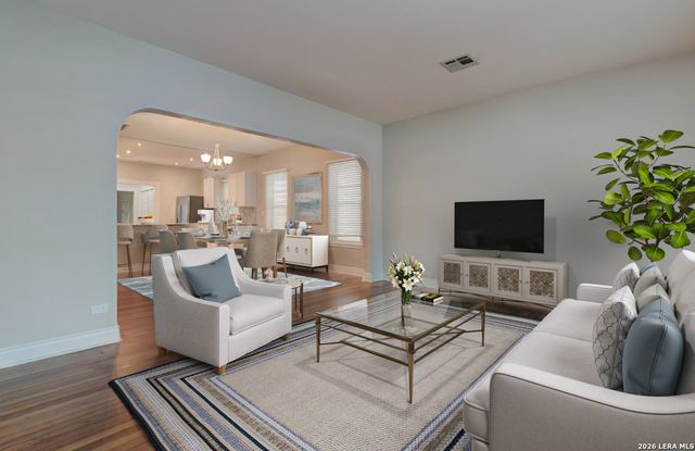 1932 W Huisache, San Antonio, TX 78201