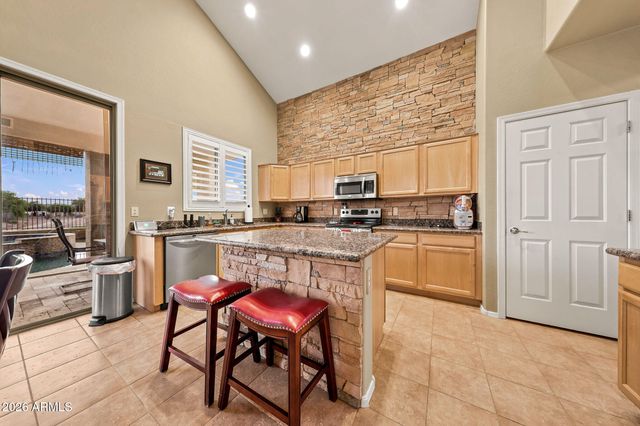 6626 S CARTIER Drive, Gilbert, AZ 85298