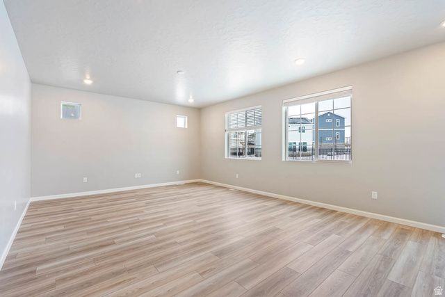 282 N ROUNDABOUT ST, Saratoga Springs, UT 84045