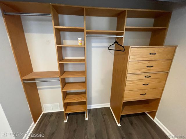 3825 FIELDVIEW Avenue, West Bloomfield Twp, MI 48324