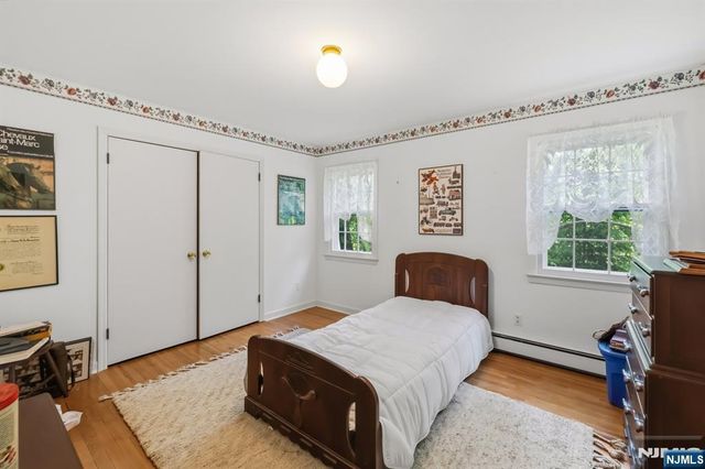 49 Clover Lane, Upper Saddle River, NJ 07458