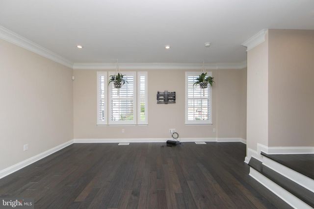 137 MERIDIAN LN, Sewell, NJ 08080