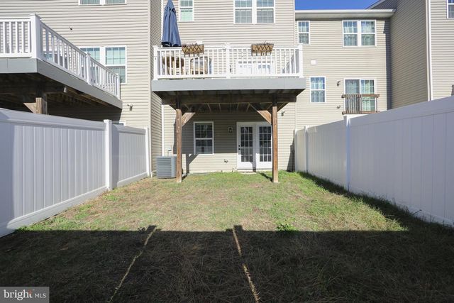 137 MERIDIAN LN, Sewell, NJ 08080