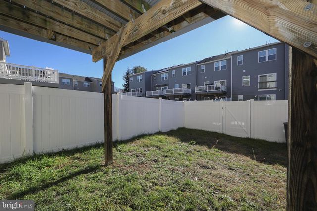 137 MERIDIAN LN, Sewell, NJ 08080