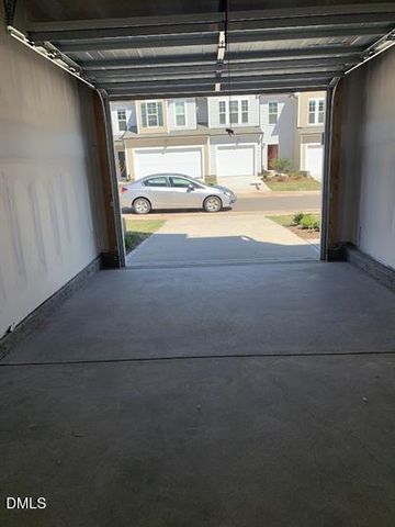 1614 Glacier, Durham, NC 27713
