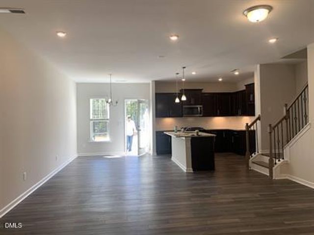 1614 Glacier, Durham, NC 27713