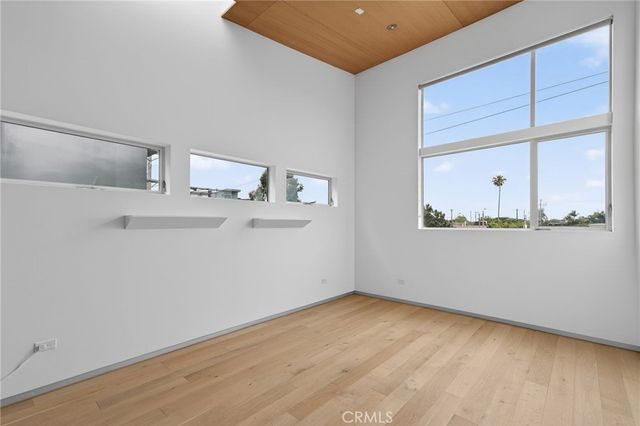 404 Grand, Venice, CA 90291