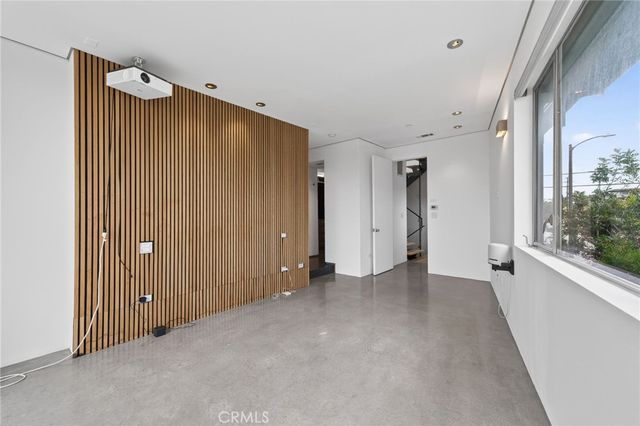 404 Grand, Venice, CA 90291