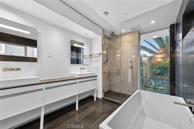 404 Grand, Venice, CA 90291