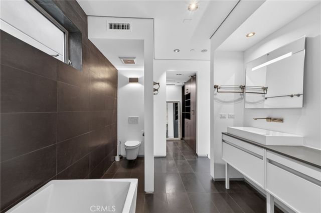 404 Grand, Venice, CA 90291