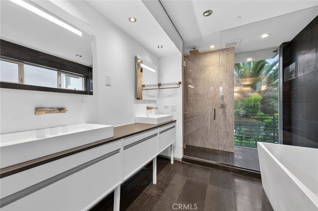 404 Grand, Venice, CA 90291