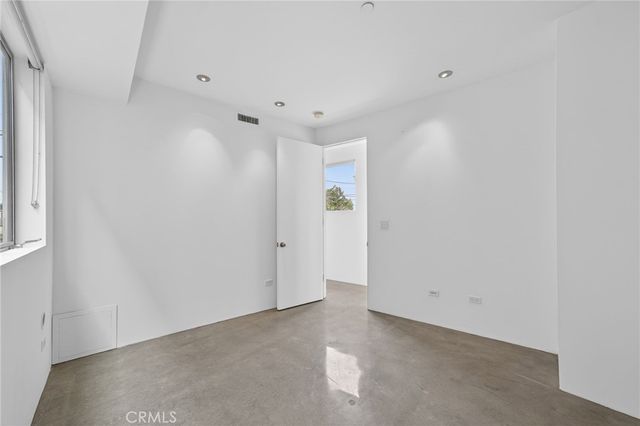 404 Grand, Venice, CA 90291