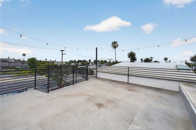 404 Grand, Venice, CA 90291
