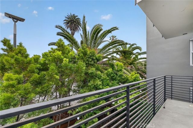 404 Grand, Venice, CA 90291