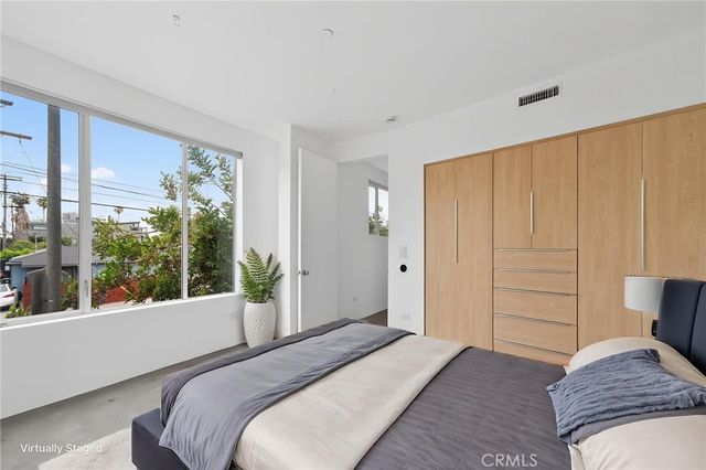 404 Grand, Venice, CA 90291