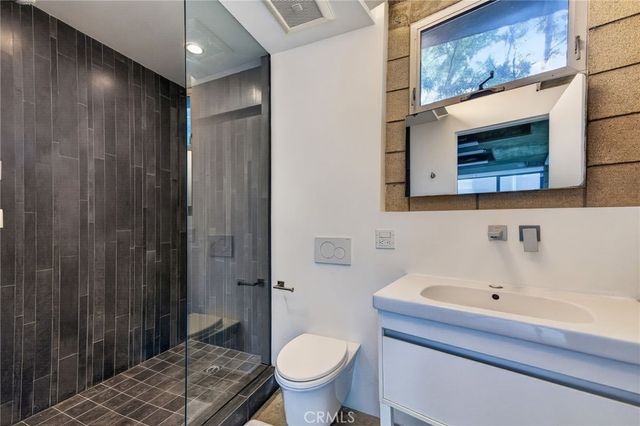 404 Grand, Venice, CA 90291