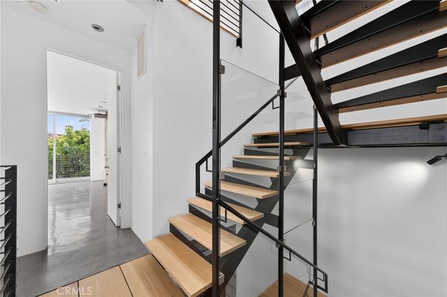 404 Grand, Venice, CA 90291