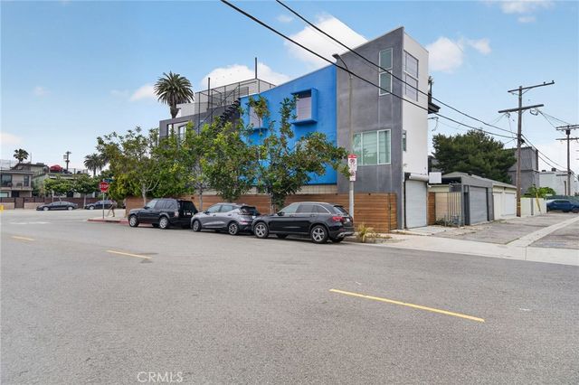 404 Grand, Venice, CA 90291