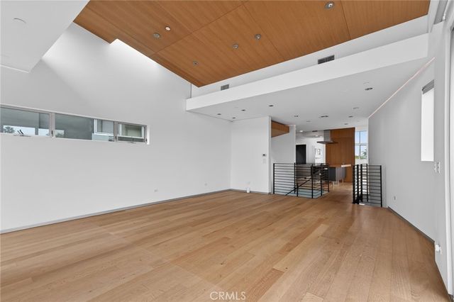 404 Grand, Venice, CA 90291