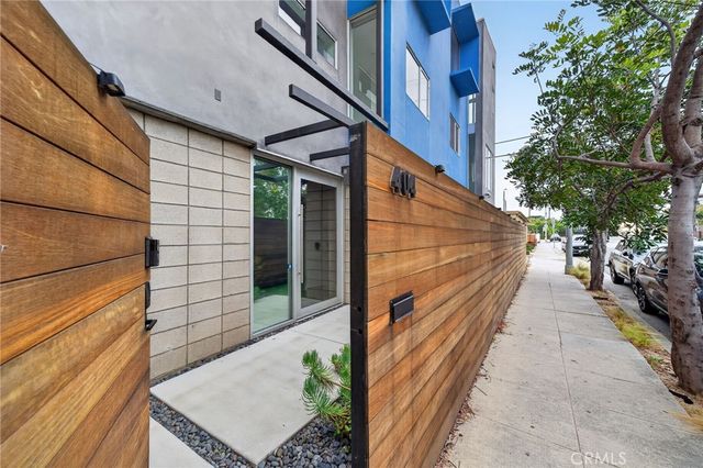 404 Grand, Venice, CA 90291