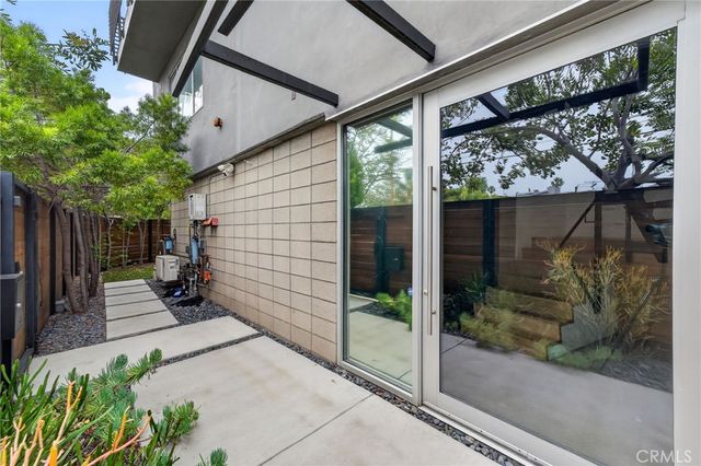 404 Grand, Venice, CA 90291