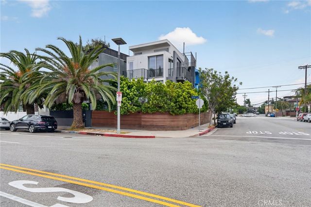 404 Grand, Venice, CA 90291