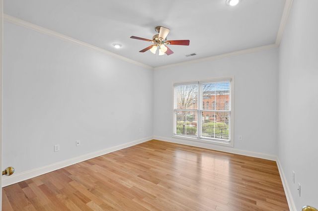 960 Village Green Avenue, Lexington, KY 40509