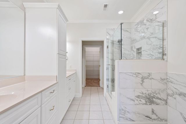 960 Village Green Avenue, Lexington, KY 40509