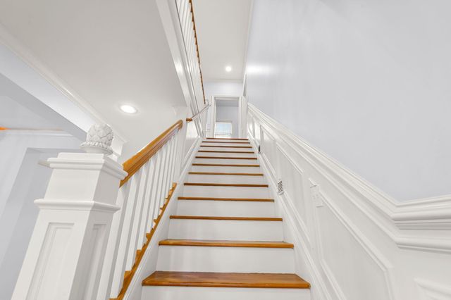 960 Village Green Avenue, Lexington, KY 40509