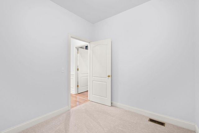 960 Village Green Avenue, Lexington, KY 40509