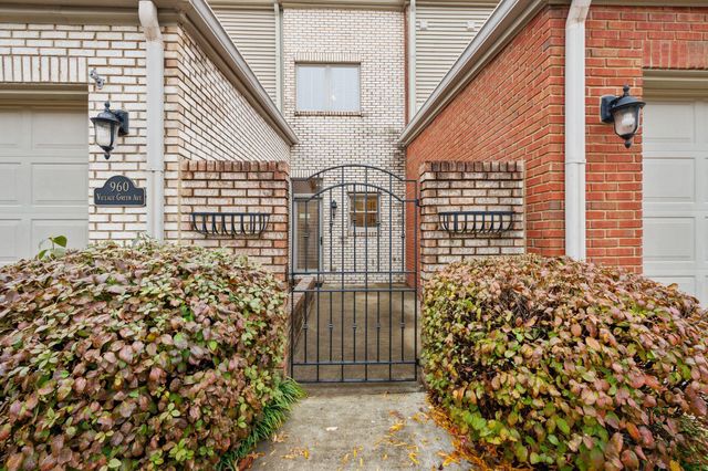 960 Village Green Avenue, Lexington, KY 40509