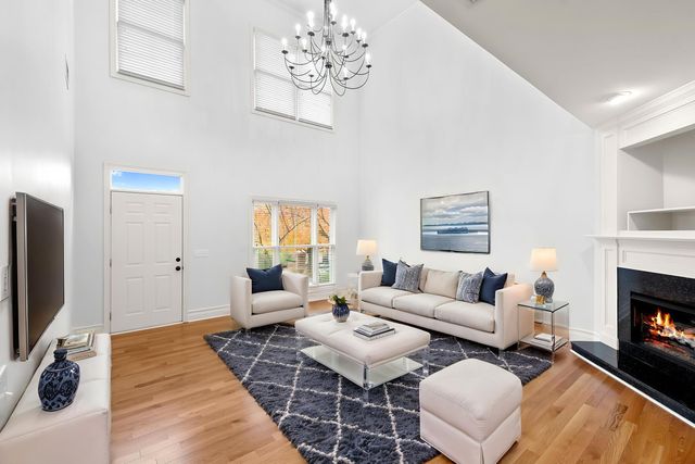 960 Village Green Avenue, Lexington, KY 40509