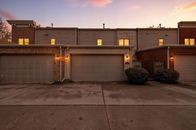 960 Village Green Avenue, Lexington, KY 40509