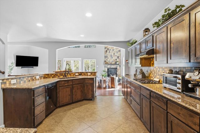 3910 Pocahontas Drive, Flower Mound, TX 75022