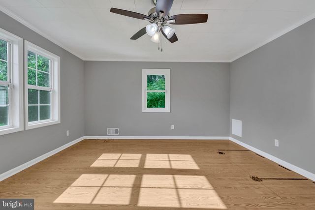 8206 WATERFORD RD, Pasadena, MD 21122