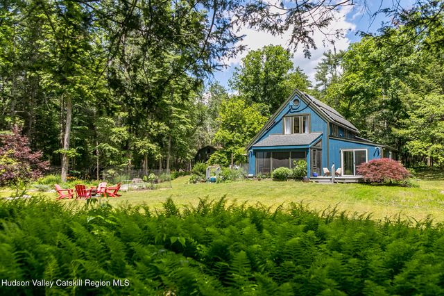 137 Stillwater Road, Stone Ridge, NY 12484