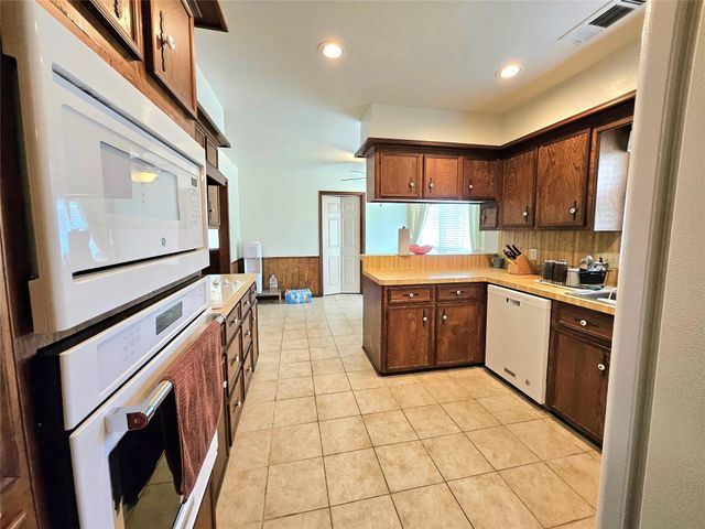 16118 Charolais Drive, Cypress, TX 77429