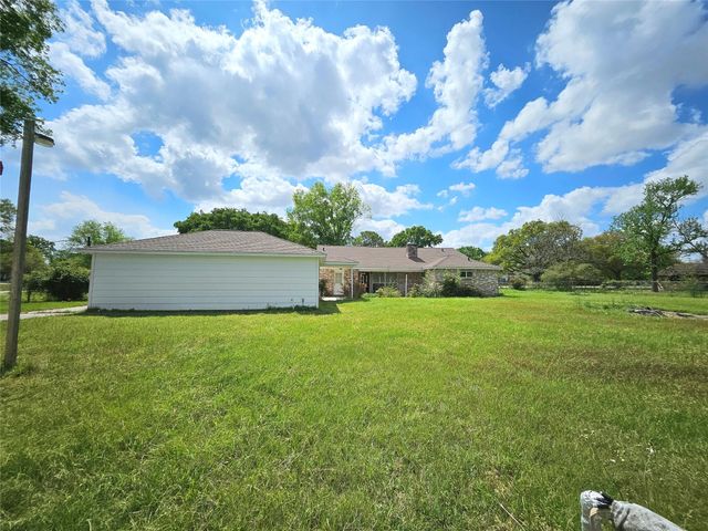 16118 Charolais Drive, Cypress, TX 77429