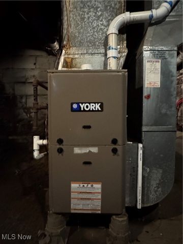 805 Indiana Street, Martins Ferry, OH 43935