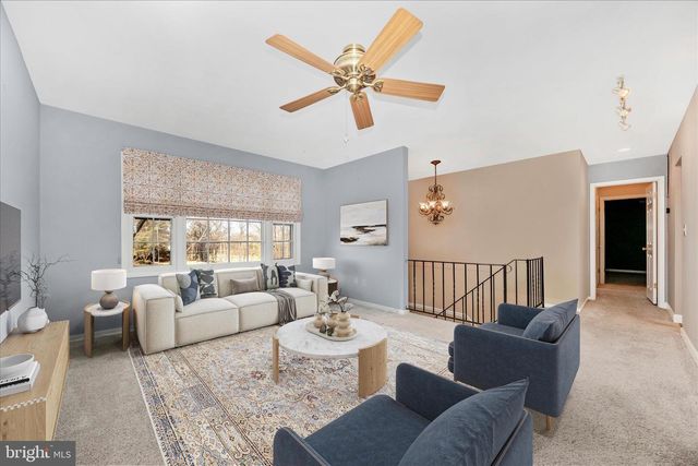 8602 BURNT HICKORY CIR, Frederick, MD 21704