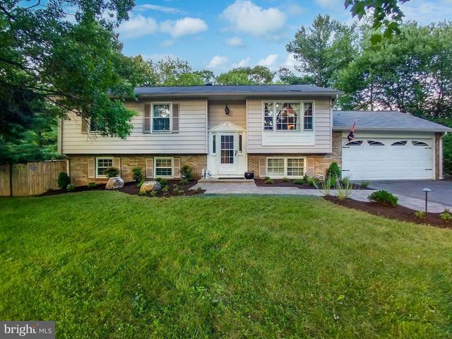 8602 BURNT HICKORY CIR, Frederick, MD 21704