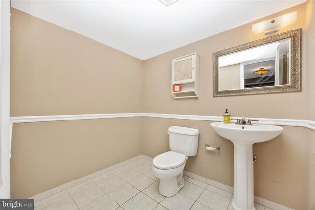 8602 BURNT HICKORY CIR, Frederick, MD 21704