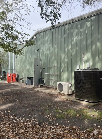 3814 Putnam Drive, Bacliff, TX 77518