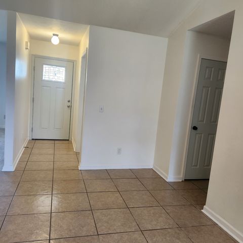 1420 LAUREL OAK DR, Antioch, TN 37013