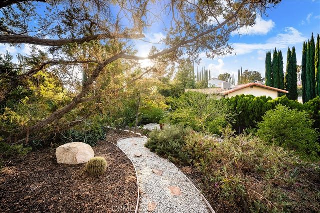 662 Valley View, Redlands, CA 92373