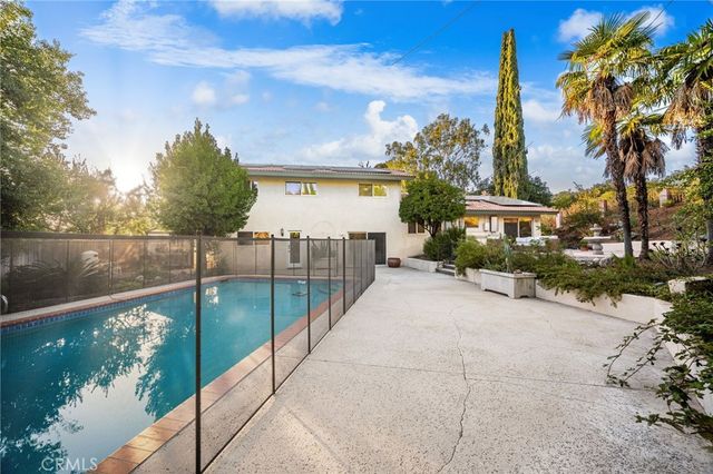 662 Valley View, Redlands, CA 92373