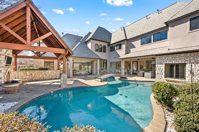5613 Versailles Court, Colleyville, TX 76034