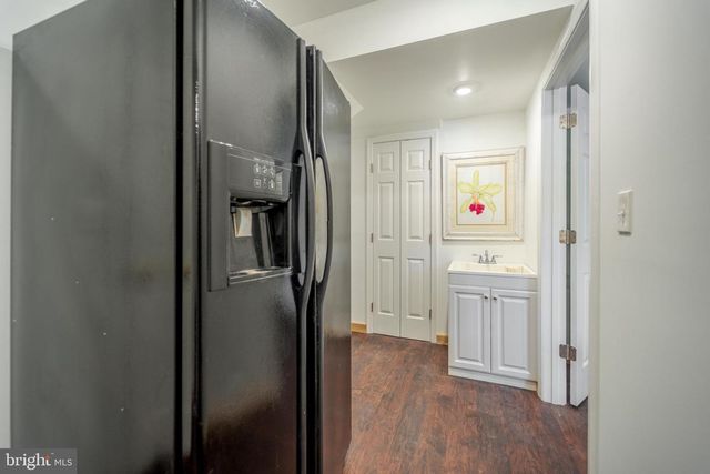 11112 OLD CARRIAGE RD, Glen Arm, MD 21057